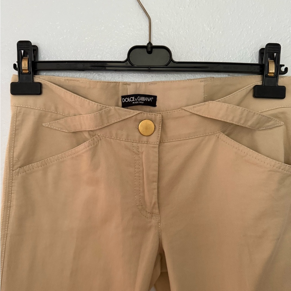 Dolce & Gabbana Capri Pants, khaki, size 4 to 6